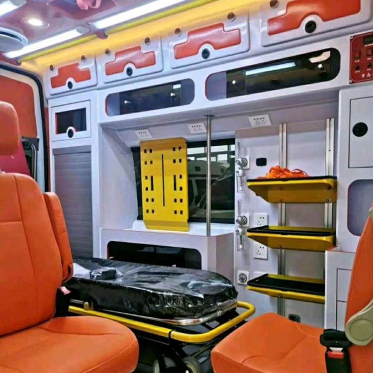 兴文长途救护车护送病人租赁价格